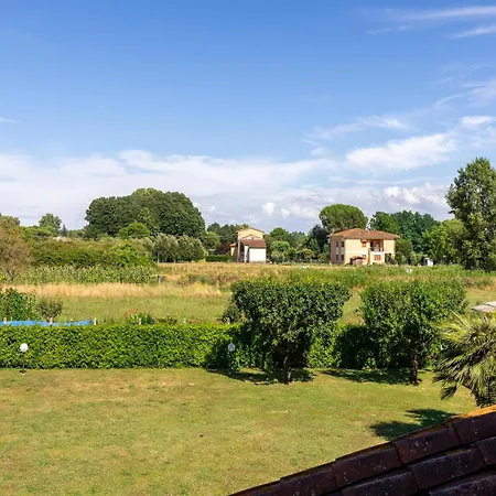 In With Garden * Lucca